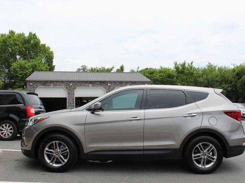 Used 2018 Hyundai Santa Fe Sport AWD/4WD image 10