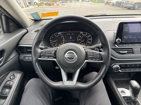 Used 2021 Nissan Altima 2.5 SR w/ SR Premium Package AWD/4WD image 9