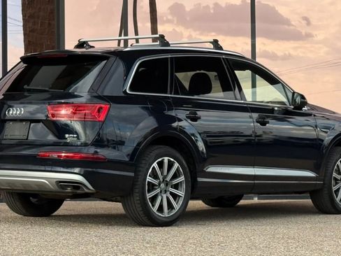 Used 2017 Audi Q7 3.0T Premium Plus w/ Premium Plus Package AWD/4WD image 12