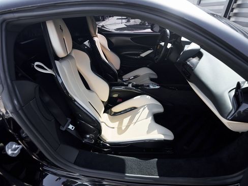 Used 2022 Ferrari SF90 Stradale image 37