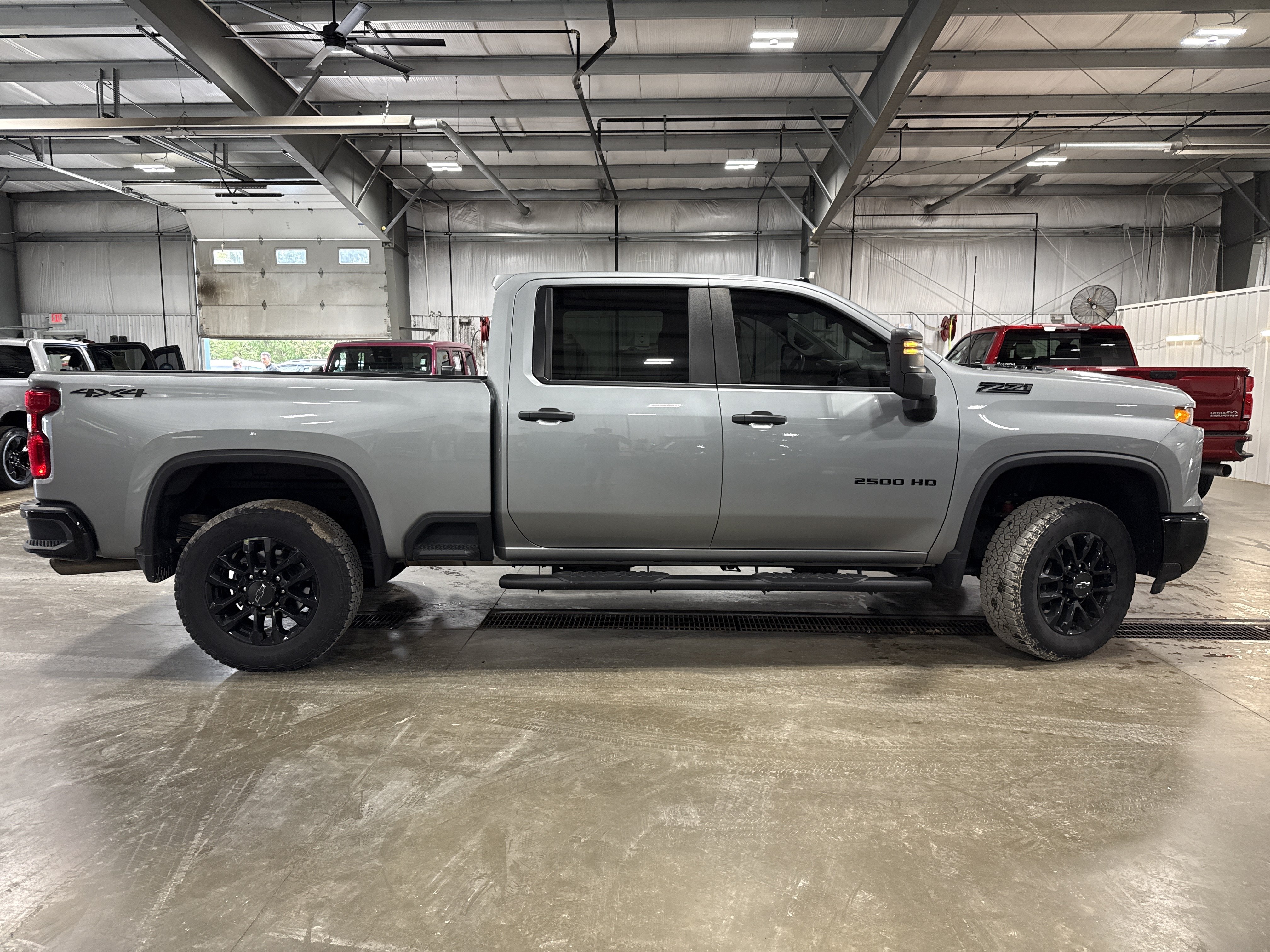 Used 2025 Chevrolet Silverado 2500 Custom w/ Custom Value Package AWD/4WD image 2