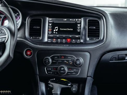 Used 2018 Dodge Charger SRT w/ Technology Group RWD image 18