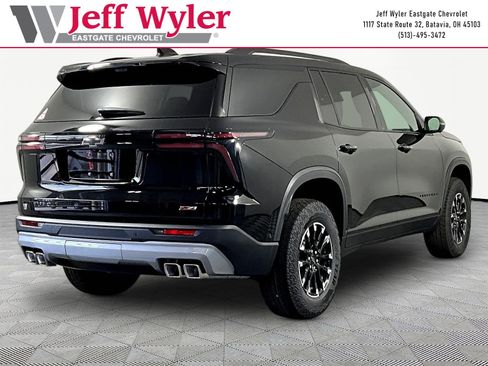 New 2026 Chevrolet Traverse Z71 w/ Enhanced Driving Package AWD/4WD image 7