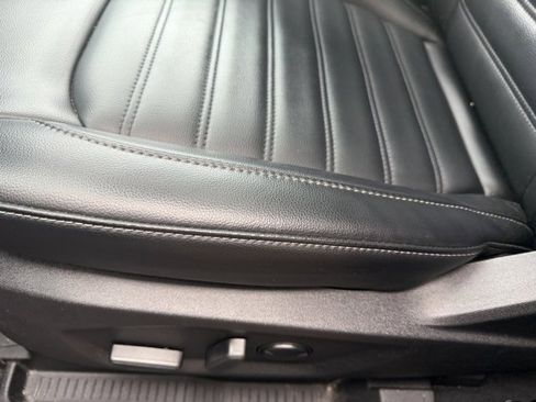 Used 2022 Ford Edge SEL w/ Convenience Package image 25