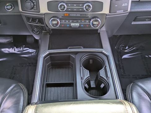 Used 2022 Ford F450 Platinum w/ FX4 Off-Road Package AWD/4WD image 19