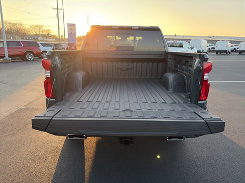 New 2026 Chevrolet Silverado 1500 High Country w/ Z71 Off-Road Package image 7