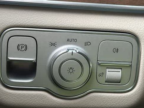 Used 2026 Mercedes-Benz GLE 350 4MATIC image 11
