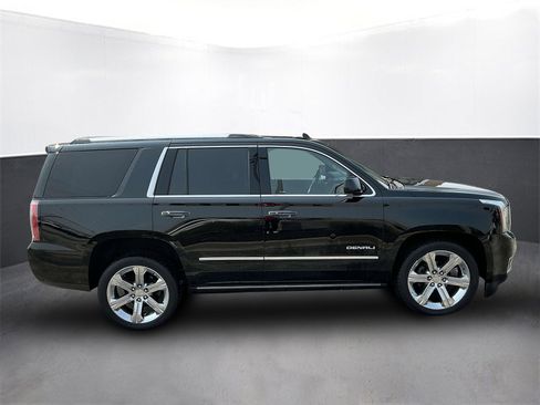 Used 2018 GMC Yukon Denali w/ Denali Ultimate Package image 7
