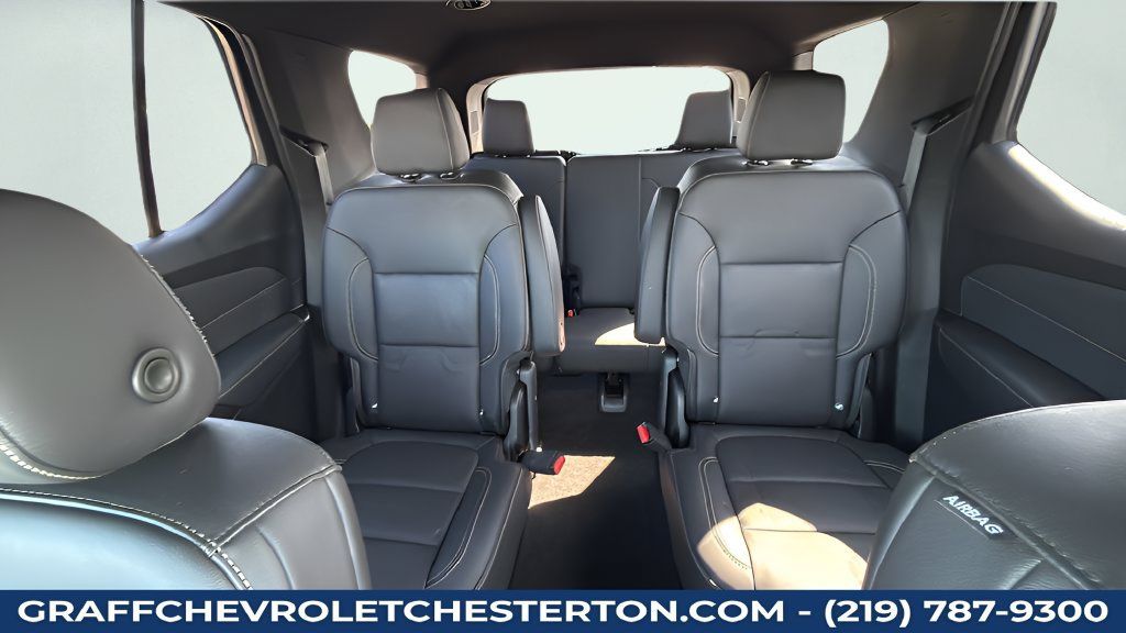 Used 2023 Chevrolet Traverse LT w/ Rear Camera Mirror Package AWD/4WD image 47