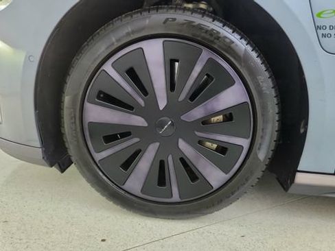 Used 2025 Lucid Air Pure RWD image 57