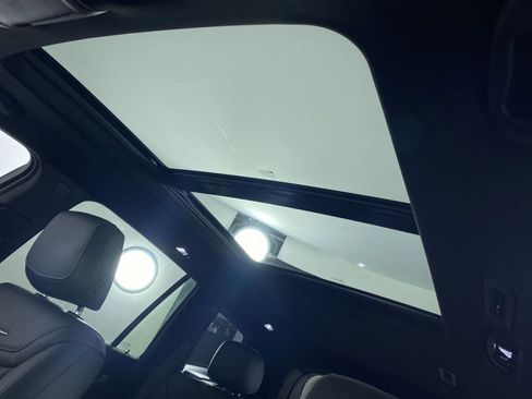 New 2025 Cadillac XT6 Sport w/ Technology Package AWD/4WD image 10