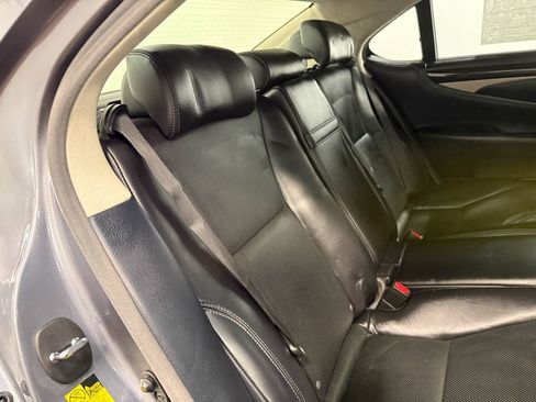Used 2014 Lexus LS 600h L image 67