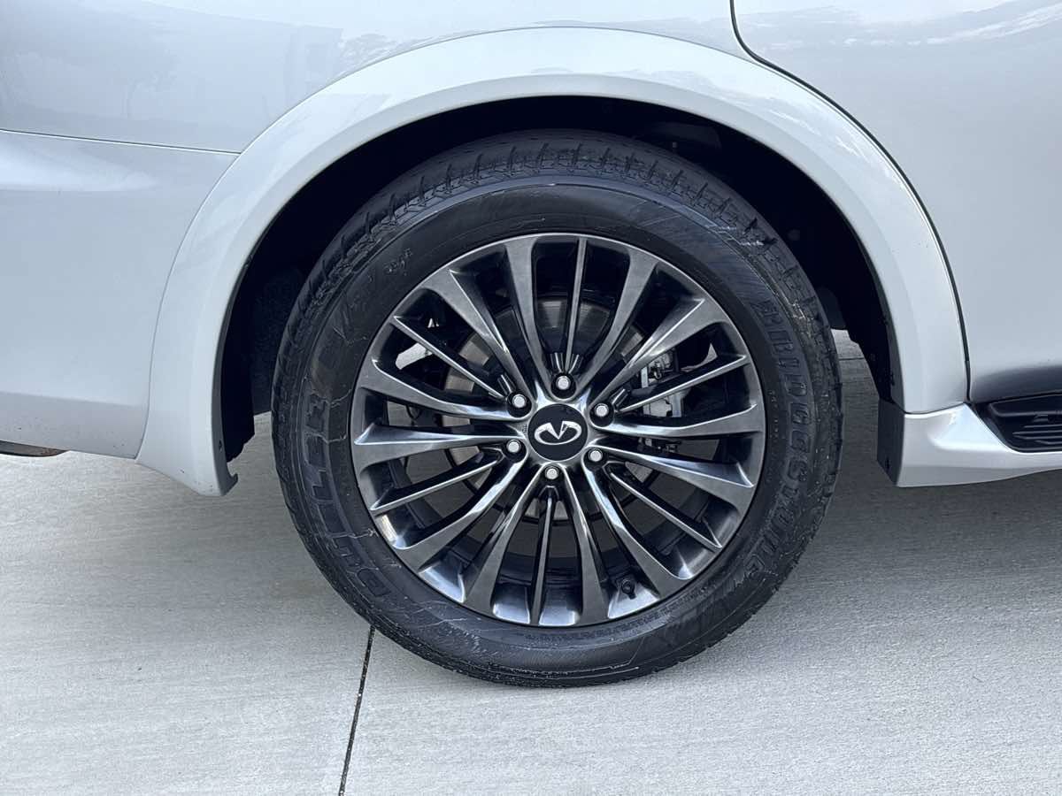 Used 2019 INFINITI QX80 Luxe AWD/4WD image 8