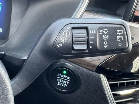 Used 2020 Ford Escape Titanium AWD/4WD image 23