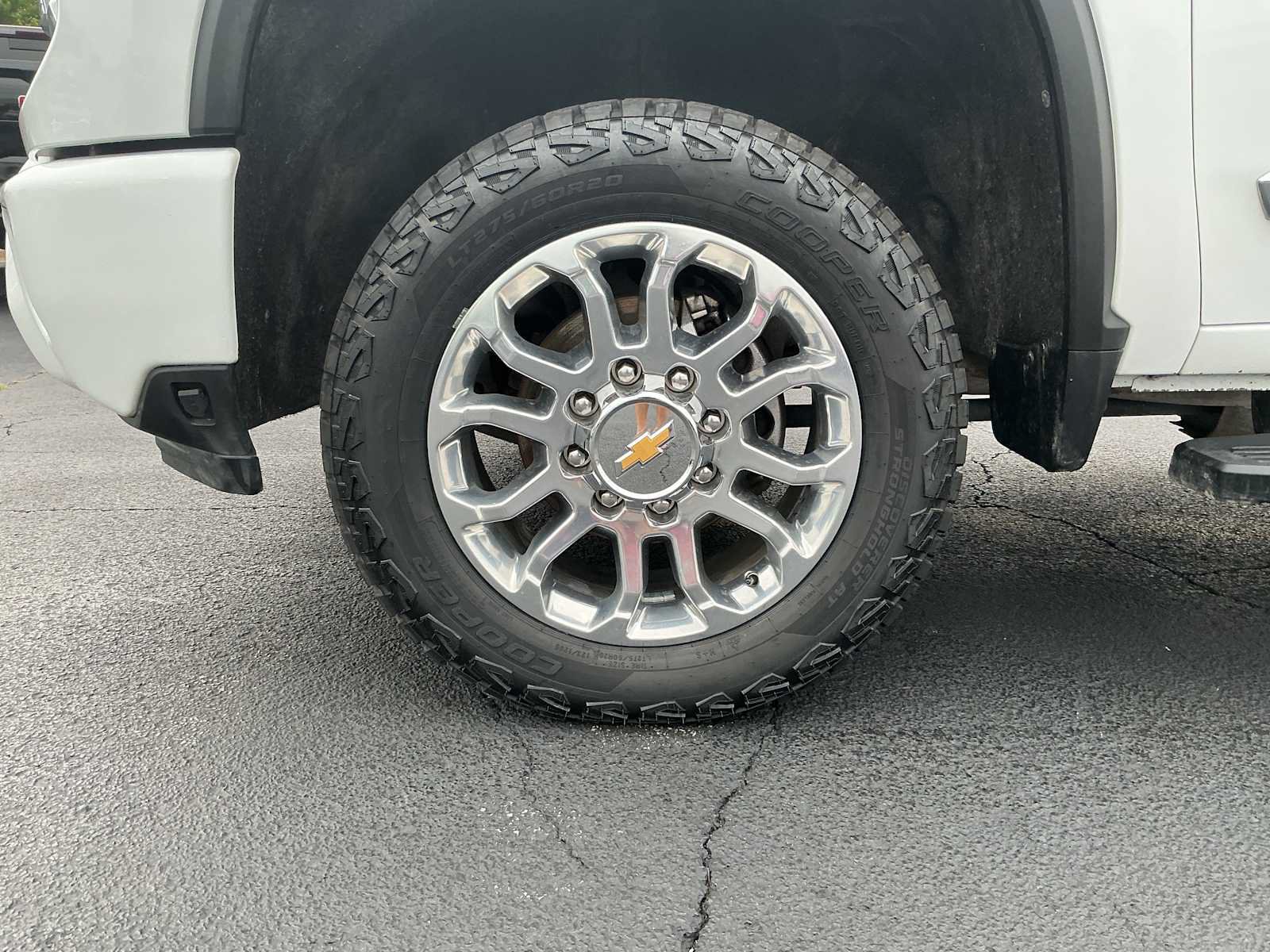 Used 2024 Chevrolet Silverado 2500 High Country w/ High Country Premium Package AWD/4WD image 29