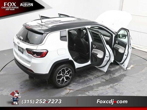 New 2026 Jeep Compass Limited image 38