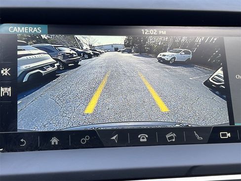 Used 2020 Jaguar E-PACE image 27