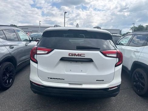 Certified 2023 GMC Terrain SLE w/ Driver Convenience Package AWD/4WD image 6