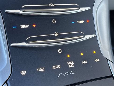 Used 2016 Lincoln MKZ Hybrid w/ Equipment Group 600A Reserve FWD image 28