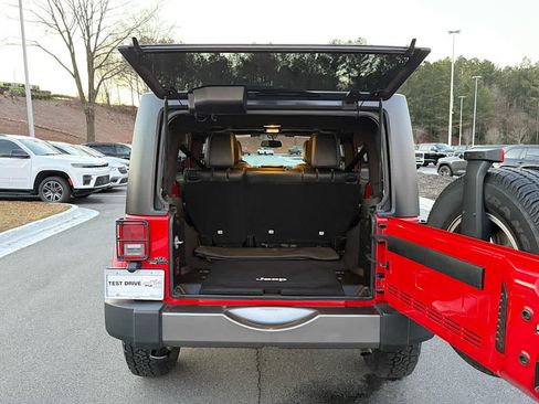 Used 2014 Jeep Wrangler Freedom Edition image 25