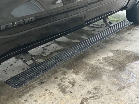 Used 2024 RAM 1500 Limited AWD/4WD image 20