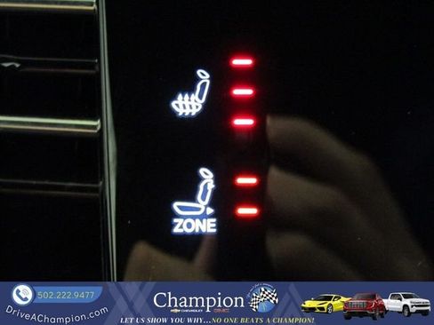 Used 2023 Jeep Wagoneer L Series II AWD/4WD image 7