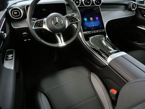Certified 2026 Mercedes-Benz GLC 300 4MATIC image 2