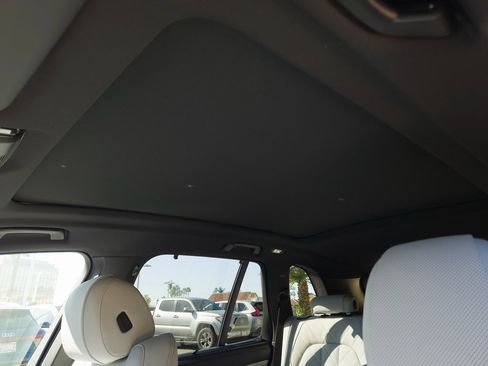 New 2026 BMW X5 xDrive50e w/ Executive Package image 16