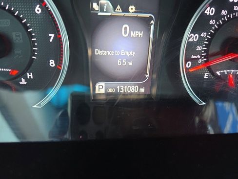 Used 2015 Toyota Camry SE image 17