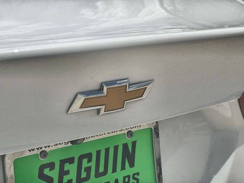 Used 2023 Chevrolet Malibu LT FWD image 30