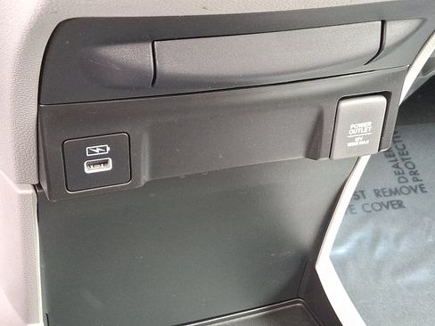 Used 2023 Honda Odyssey EX-L image 25