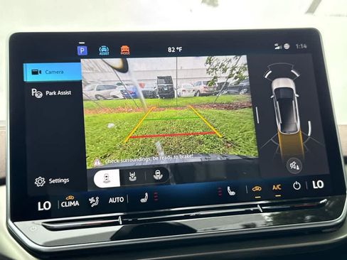 New 2026 Volkswagen ID.4 Pro AWD/4WD image 19