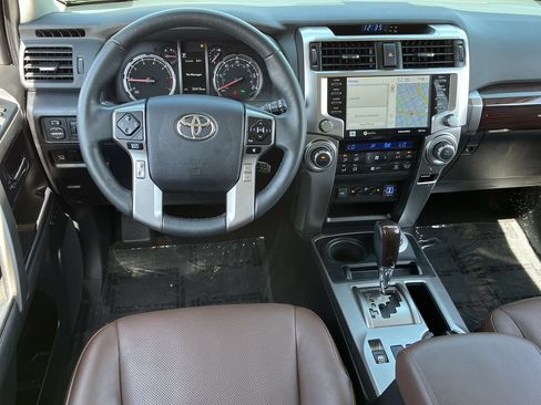 Used 2024 Toyota 4Runner Limited AWD/4WD image 10