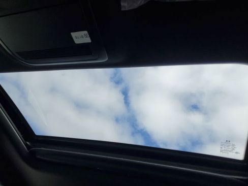 New 2026 MAZDA MAZDA3 2.5 S Hatchback w/ Premium Pkg image 33