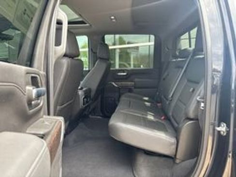 Used 2020 GMC Sierra 3500 Denali w/ Denali Ultimate Package AWD/4WD image 10
