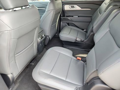 New 2026 Ford Explorer Active w/ Active Comfort Package image 29