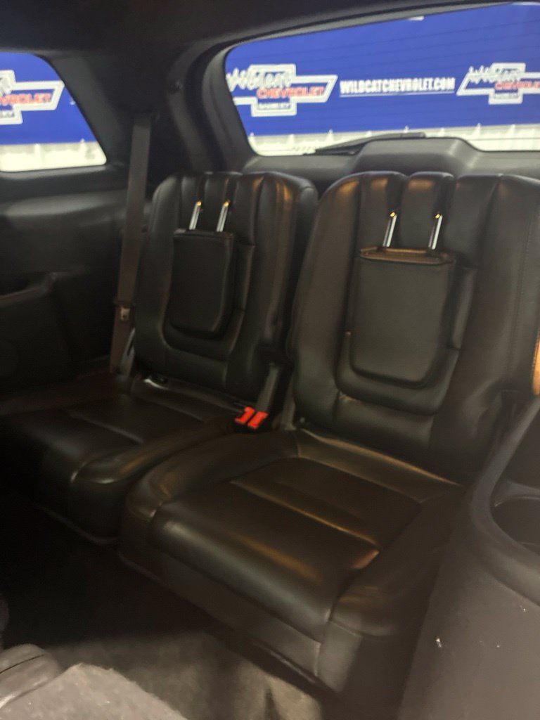 Used 2015 Ford Explorer XLT w/ Equipment Group 202B AWD/4WD image 28