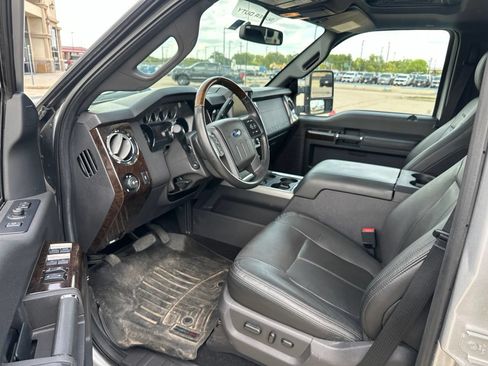 Used 2014 Ford F250 Platinum w/ FX4 Off-Road Package AWD/4WD image 14