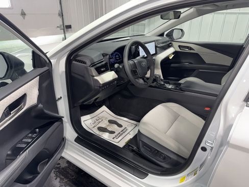 New 2026 Toyota Camry XLE image 18