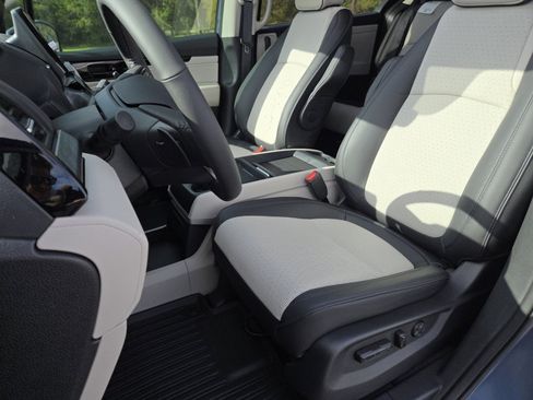 New 2026 Honda Odyssey Elite image 30