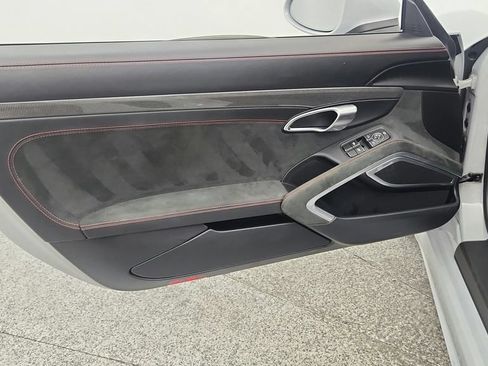 Used 2024 Porsche 718 Boxster GTS RWD image 28