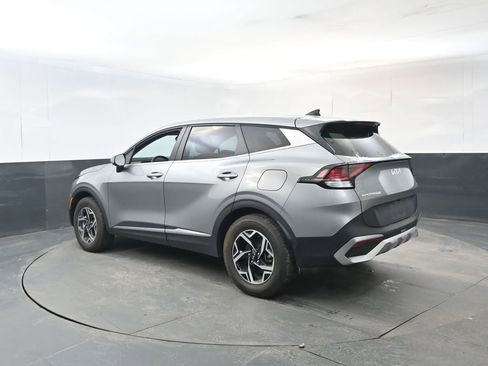 Certified 2024 Kia Sportage LX image 3