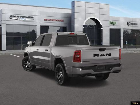 Used 2025 RAM 1500 Big Horn AWD/4WD image 4