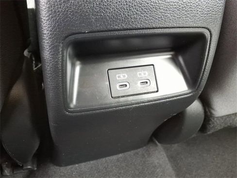 Used 2023 Toyota Corolla LE image 8