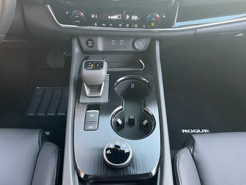 New 2025 Nissan Rogue SL AWD/4WD image 7