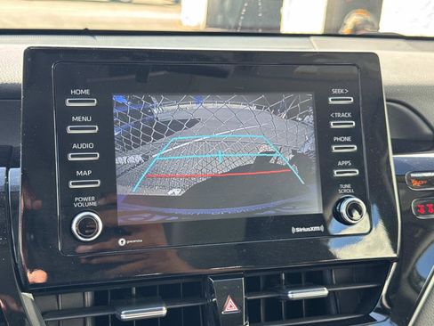 Used 2022 Toyota Camry SE w/ Carpet Mat Package (TMS) image 27