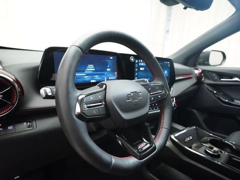 Used 2025 Chevrolet Equinox RS w/ Safety and Technology Package FWD image 8