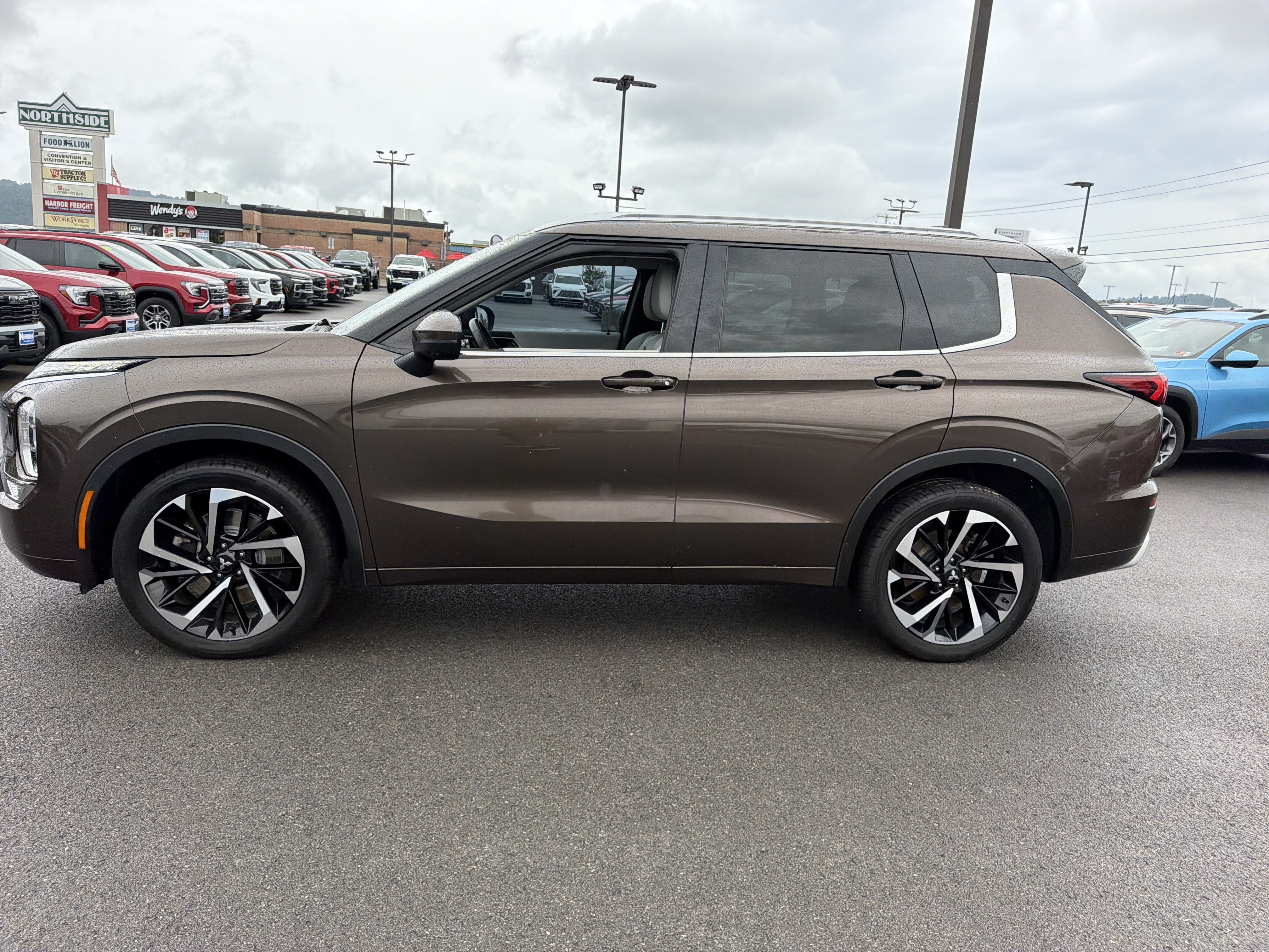 Used 2022 Mitsubishi Outlander SEL AWD/4WD image 10