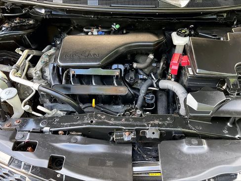 Used 2017 Nissan Rogue Sport SV w/ SV Premium Package AWD/4WD image 31