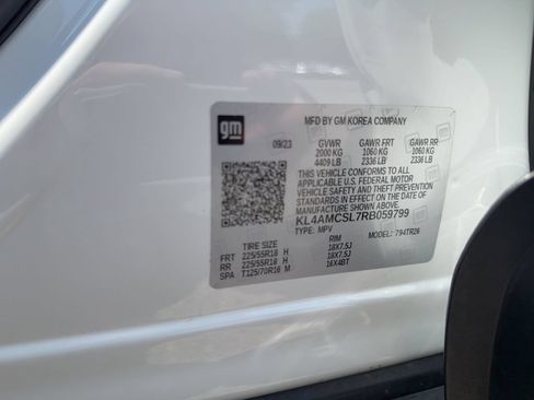 Certified 2024 Buick Encore GX Preferred AWD/4WD image 32